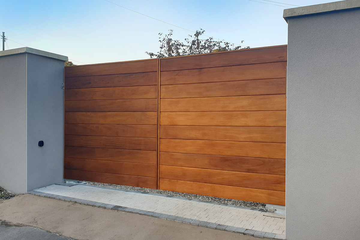 Custom gate installation in Woodland Hills